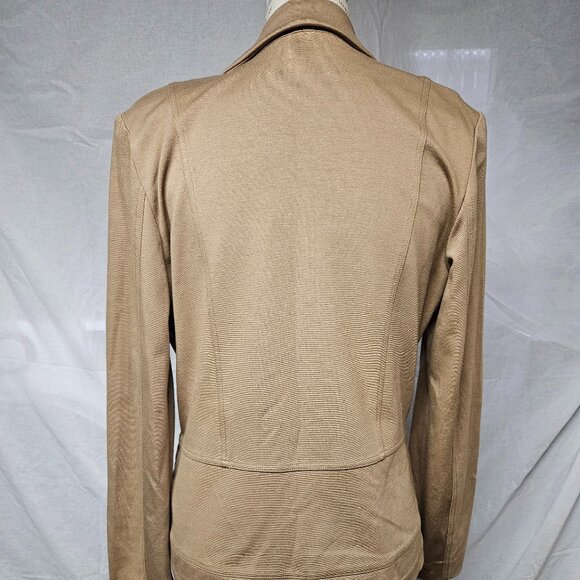 Blazer and skirt - Picture 3 of 12